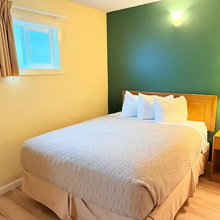 Timbers Inn And Suites Ashland Room photo