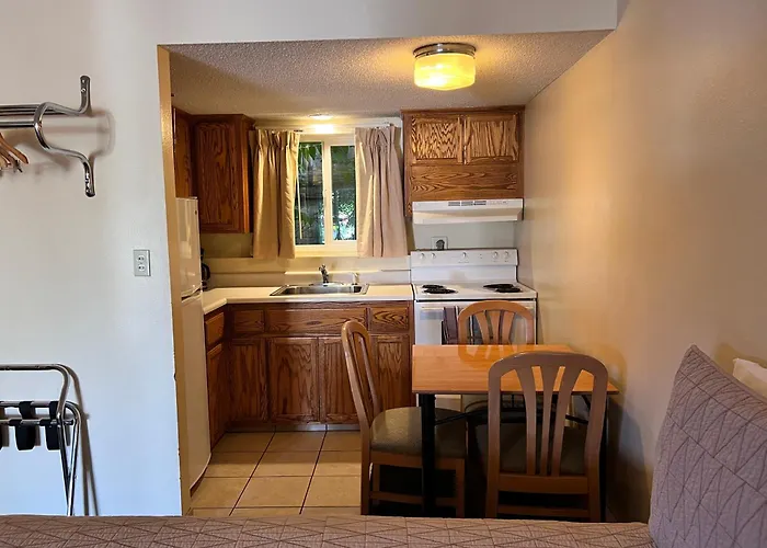 Timbers Inn And Suites