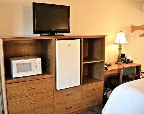 Timbers And Motel